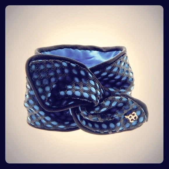 Colette Malouf Accessories - Colette Malouf Silk Twist